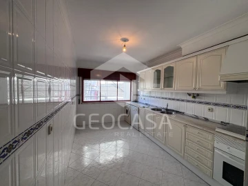 Apartamento T2 para Venda em Algueirão-Mem Martins
