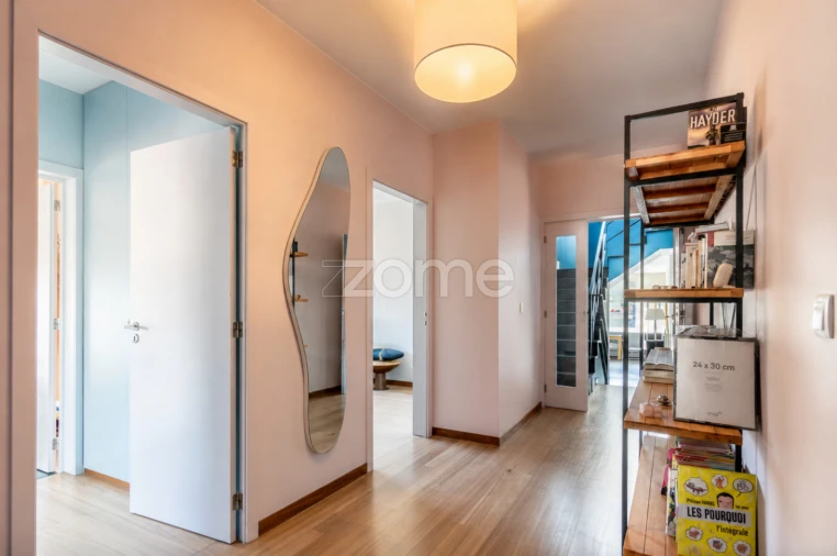 Apartamento T4 para Venda em Lordelo do Ouro e Massarelos Foto 7