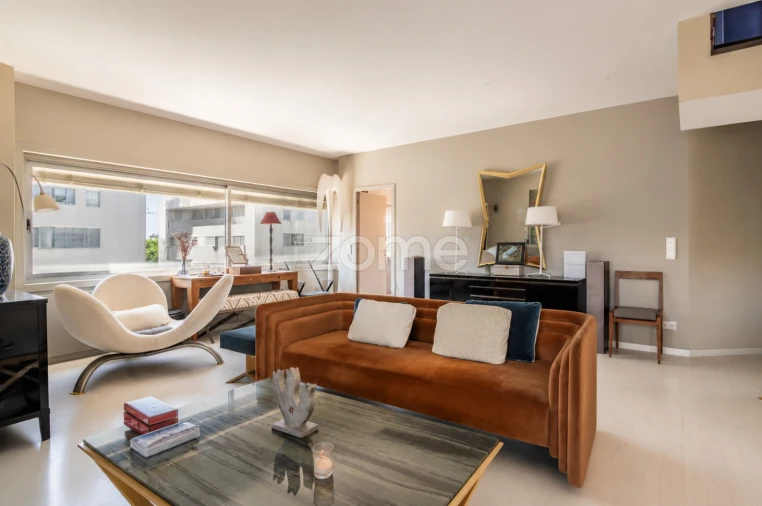 Apartamento T4 para Venda em Lordelo do Ouro e Massarelos Foto 2