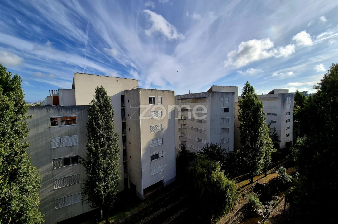 Apartamento T4 para Venda em Lordelo do Ouro e Massarelos Foto 9