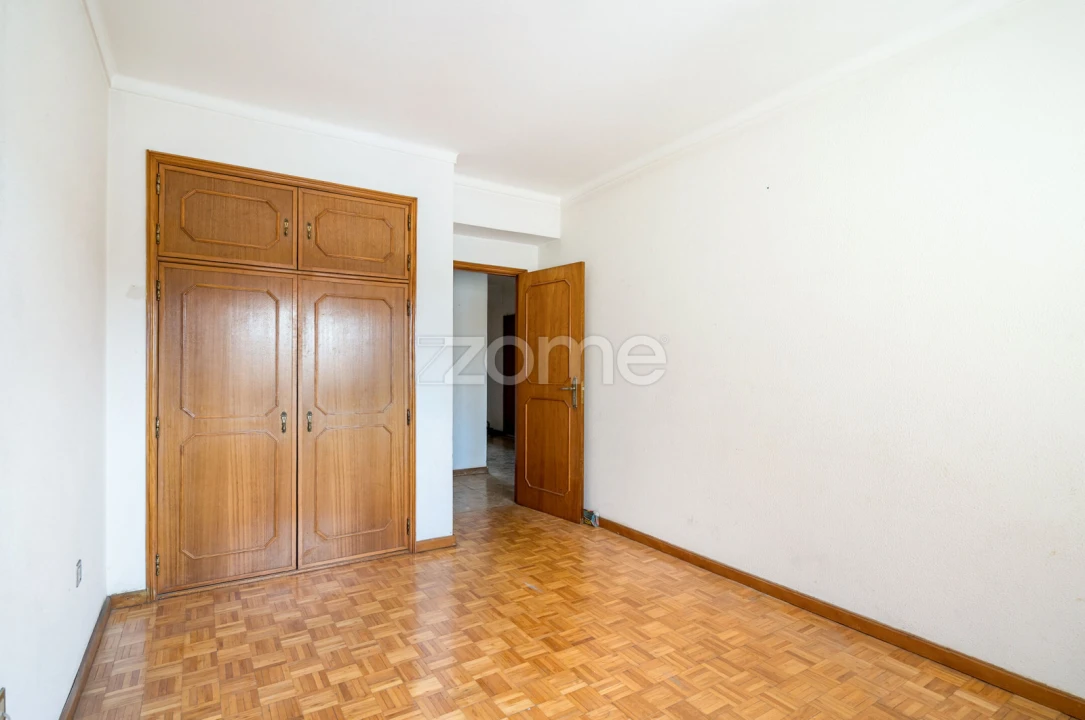 Apartamento T3 para Venda em Bustelo Foto 11