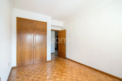 Apartamento T3 para Venda em Bustelo