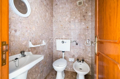 Apartamento T3 para Venda em Bustelo