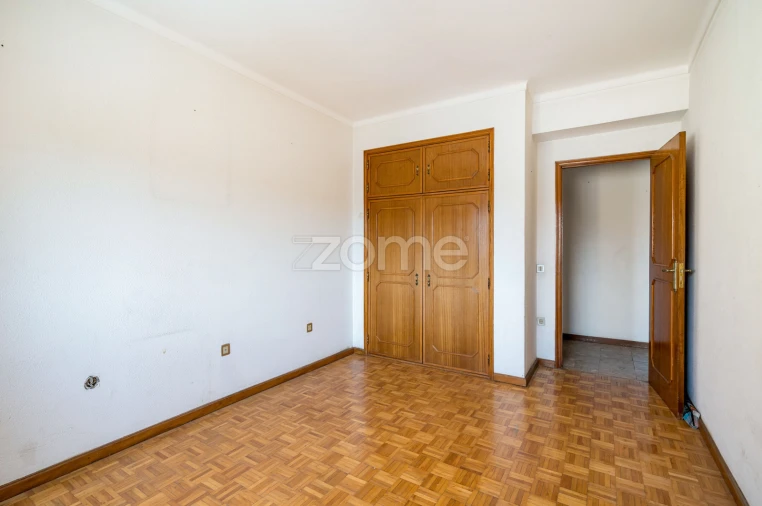 Apartamento T3 para Venda em Bustelo Foto 9
