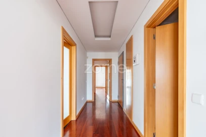 Apartamento T3 para Arrendamento em Cedofeita, Santo Ildefonso, Sé, Miragaia, São Nicolau e Vitória