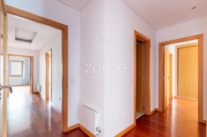 Apartamento T3 para Arrendamento em Cedofeita, Santo Ildefonso, Sé, Miragaia, São Nicolau e Vitória