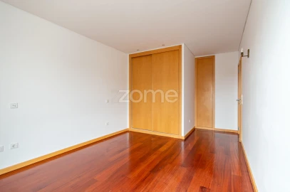 Apartamento T3 para Arrendamento em Cedofeita, Santo Ildefonso, Sé, Miragaia, São Nicolau e Vitória