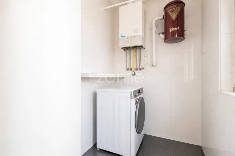 Apartamento T3 para Arrendamento em Cedofeita, Santo Ildefonso, Sé, Miragaia, São Nicolau e Vitória Foto 34