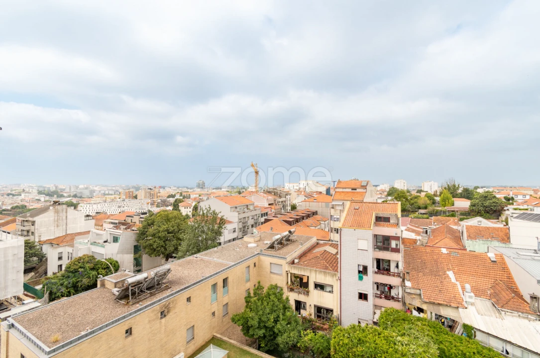 Apartamento T3 para Arrendamento em Cedofeita, Santo Ildefonso, Sé, Miragaia, São Nicolau e Vitória Foto 29