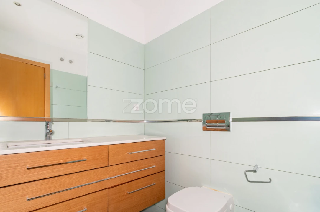 Apartamento T3 para Arrendamento em Cedofeita, Santo Ildefonso, Sé, Miragaia, São Nicolau e Vitória Foto 18