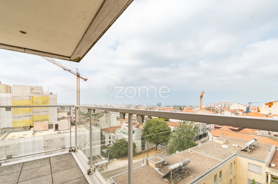 Apartamento T3 para Arrendamento em Cedofeita, Santo Ildefonso, Sé, Miragaia, São Nicolau e Vitória Foto 25