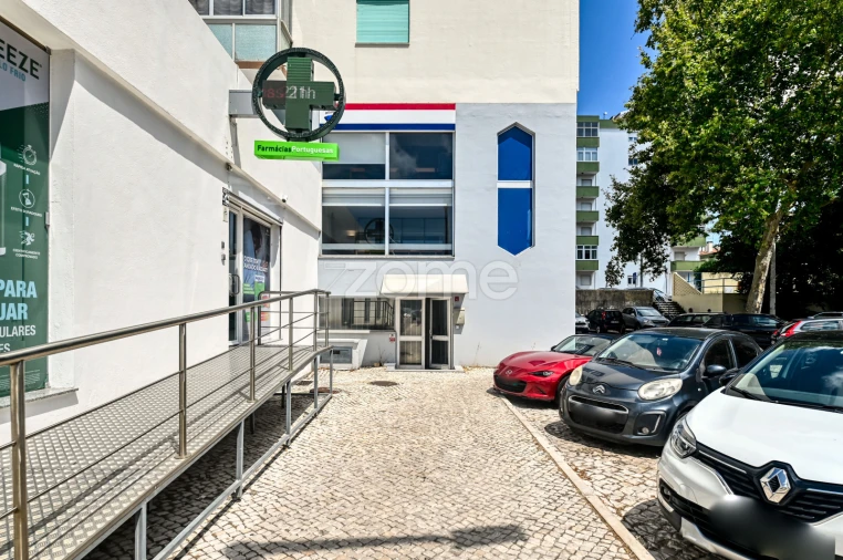 Escritório para Venda em Carcavelos e Parede Foto 2