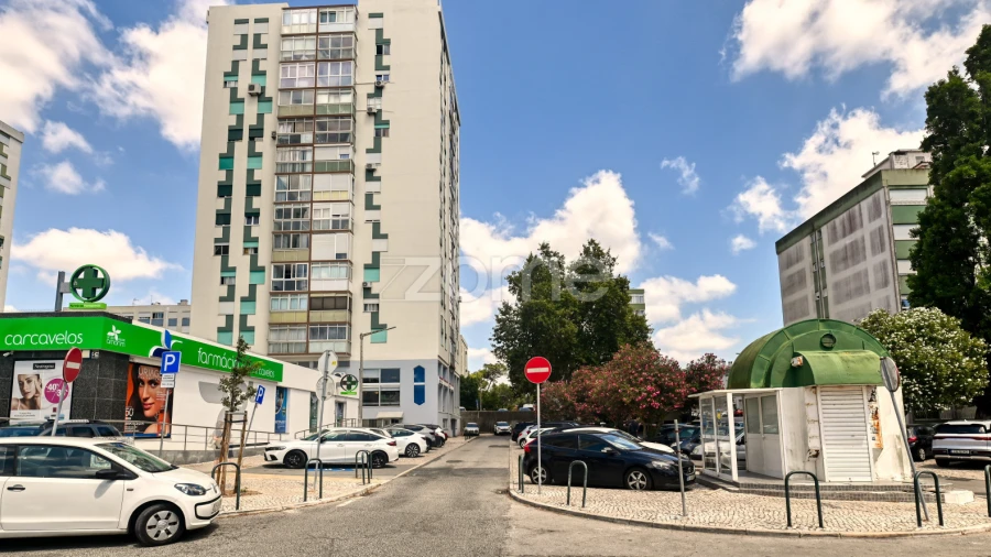 Escritório para Venda em Carcavelos e Parede