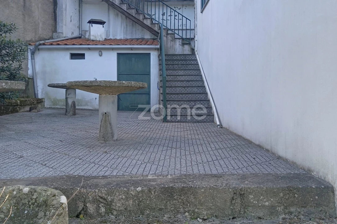 Moradia T6 para Venda em Guarda Foto 5