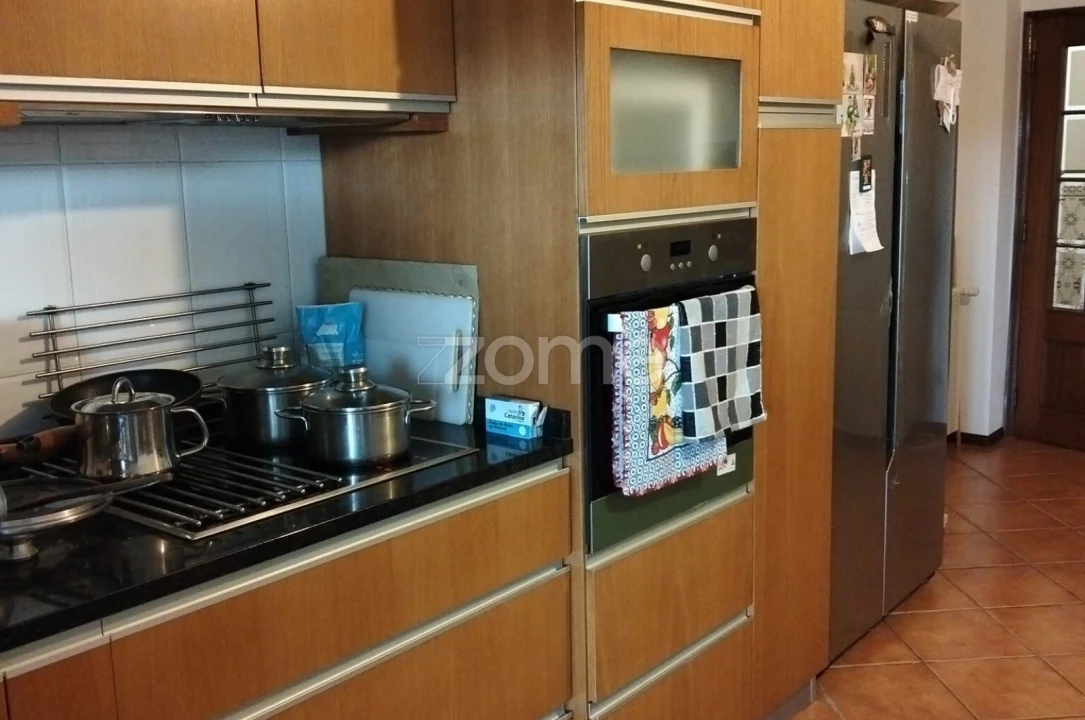 Moradia T6 para Venda em Guarda Foto 10