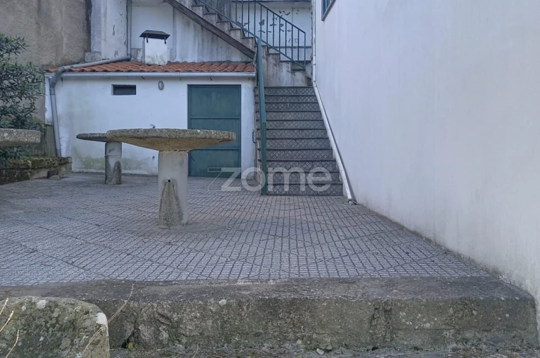 Moradia T6 para Venda em Guarda Foto 5