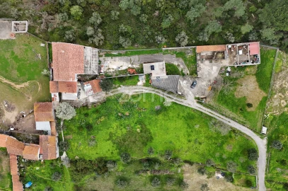 Moradia T4 para Venda em Souselas e Botão
