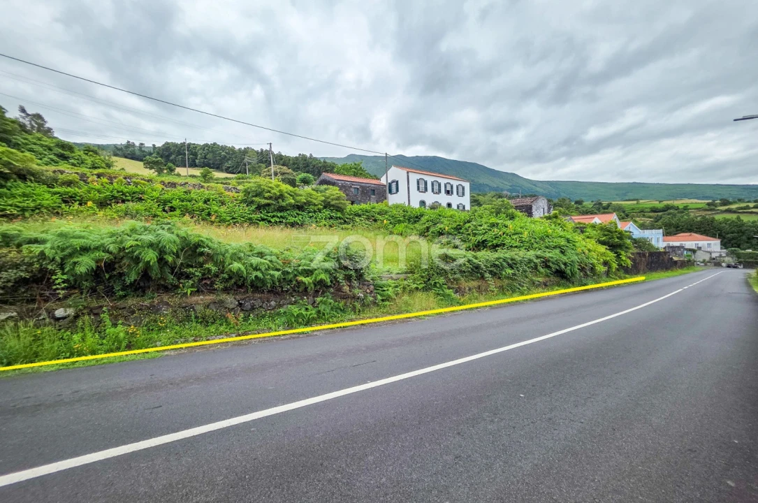Moradia T1 para Venda em São Roque do Pico Foto 2
