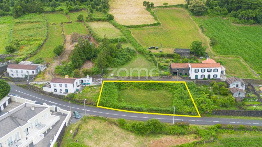 Moradia T1 para Venda em São Roque do Pico