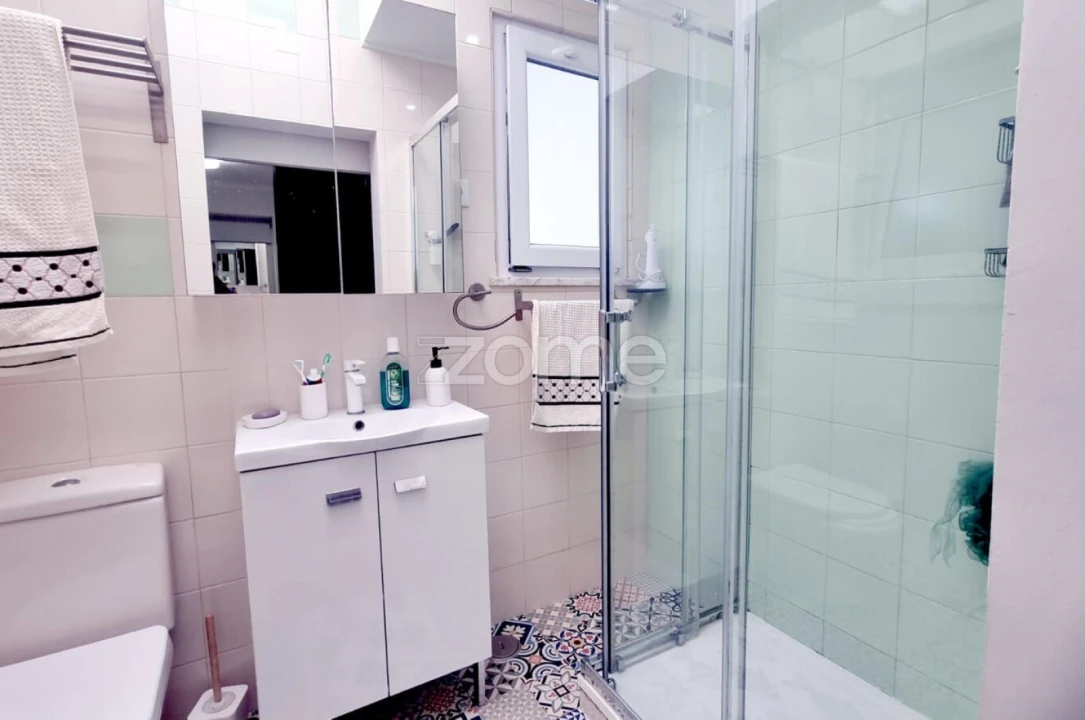 Apartamento T3 para Arrendamento em Almada, Cova da Piedade, Pragal e Cacilhas Foto 16