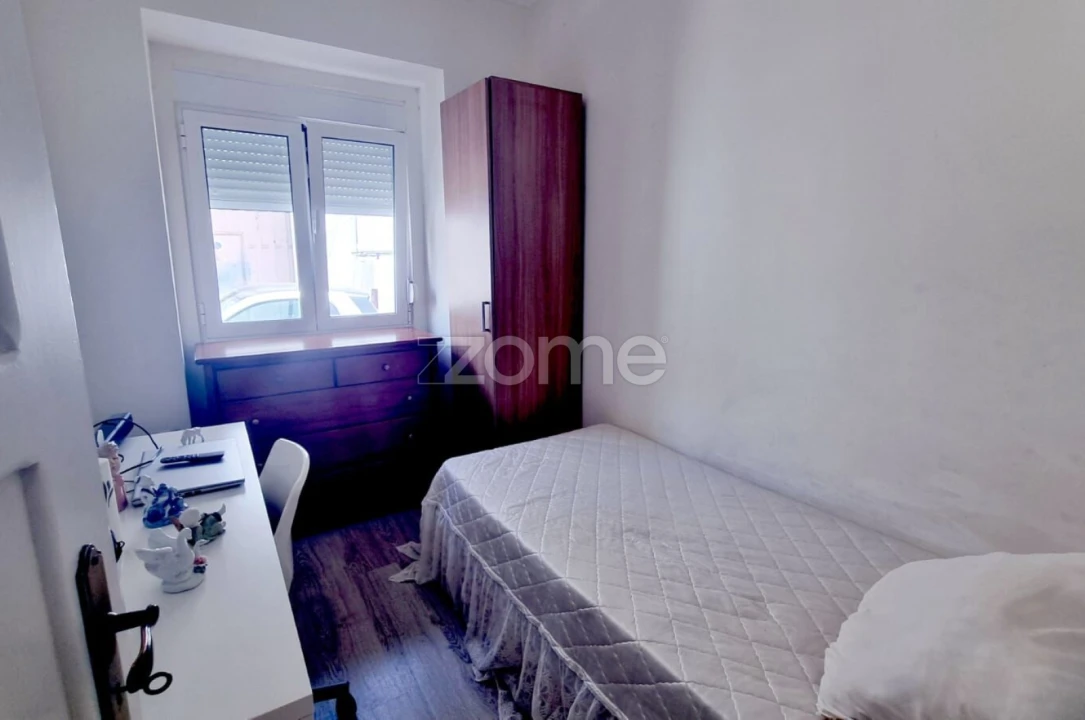 Apartamento T3 para Arrendamento em Almada, Cova da Piedade, Pragal e Cacilhas Foto 12