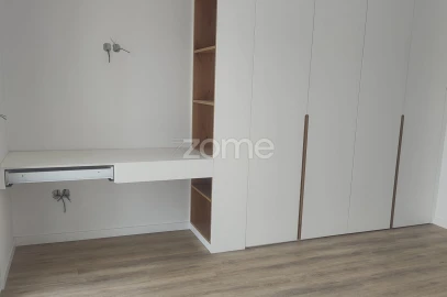 Moradia T3 para Venda em Fernao Ferro