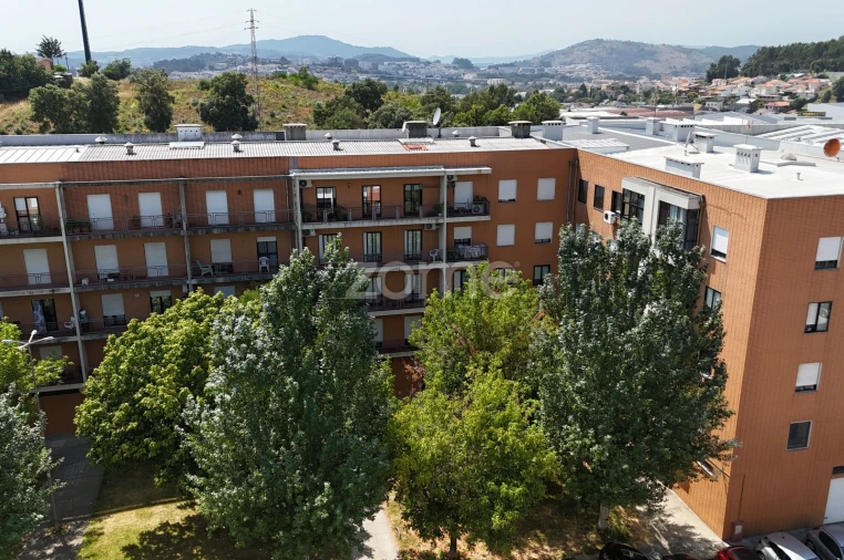 Apartamento T3 para Venda em Nogueira, Fraião e Lamaçães Foto 27