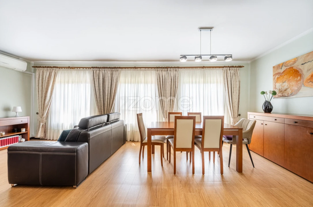 Apartamento T3 para Venda em Nogueira, Fraião e Lamaçães Foto 1