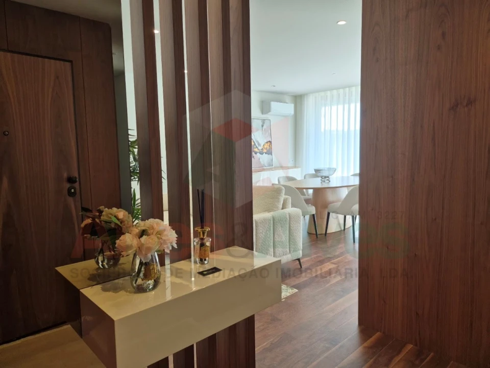 Apartamento T3 para Venda em Cidade da Maia Foto 2