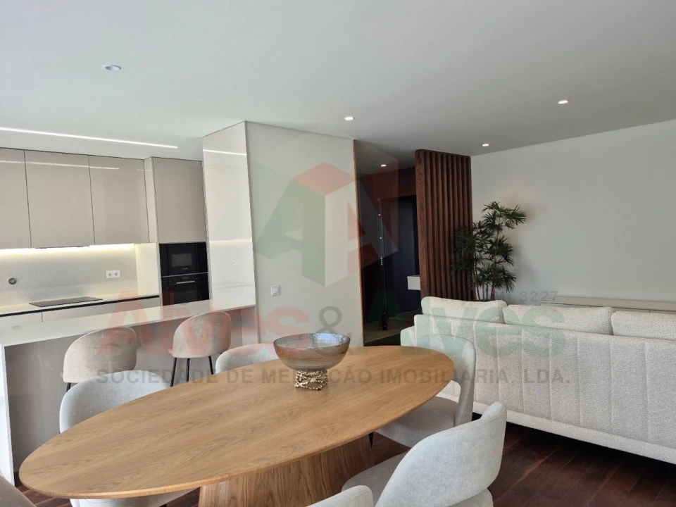 Apartamento T3 para Venda em Cidade da Maia Foto 4