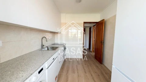 Apartamento T1 para Arrendamento em Carcavelos e Parede