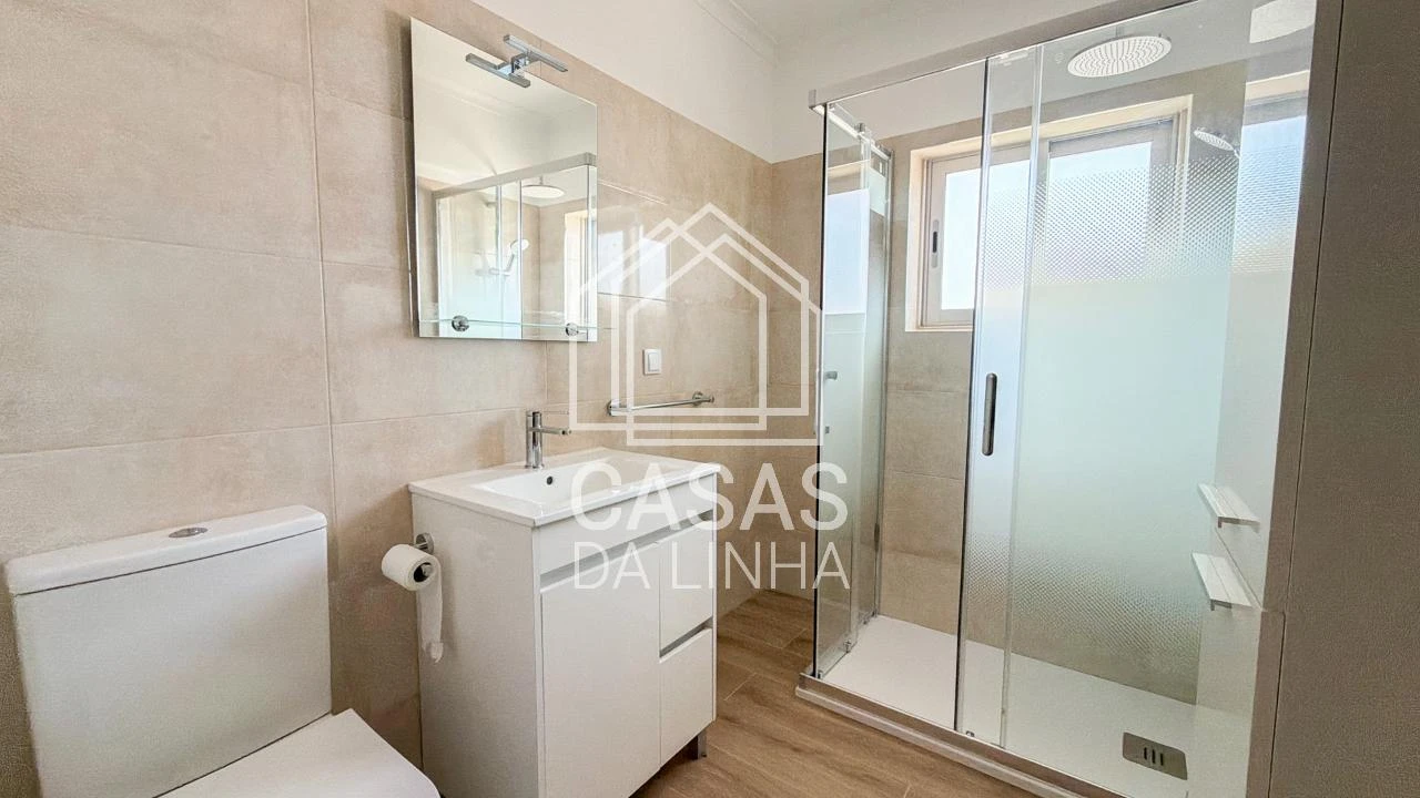 Apartamento T1 para Arrendamento em Carcavelos e Parede Foto 9