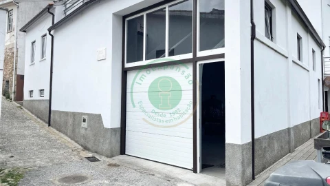 Moradia T1 para Venda em Pomares