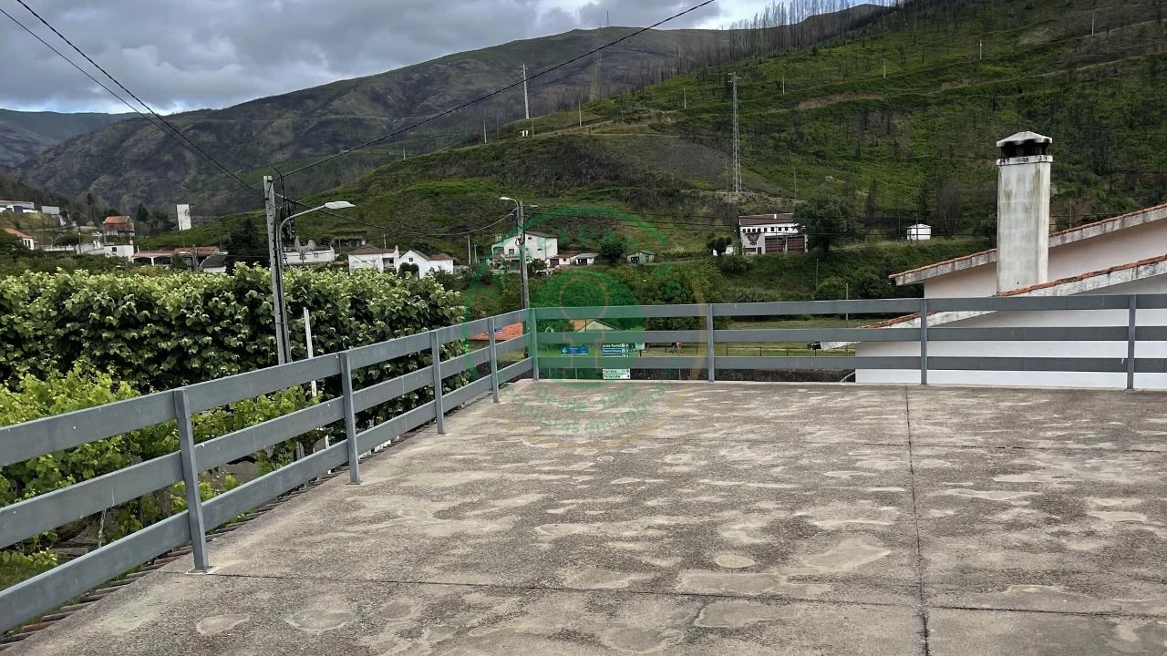 Moradia T1 para Venda em Pomares Foto 5