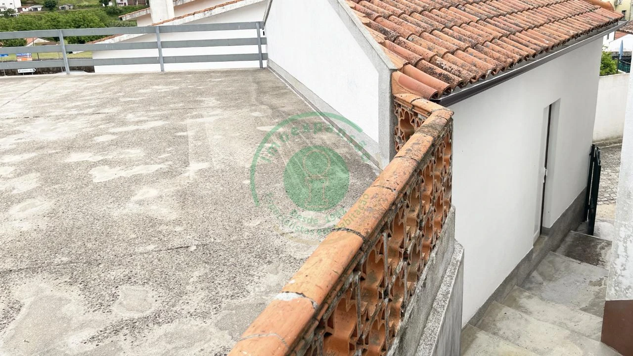 Moradia T1 para Venda em Pomares Foto 18