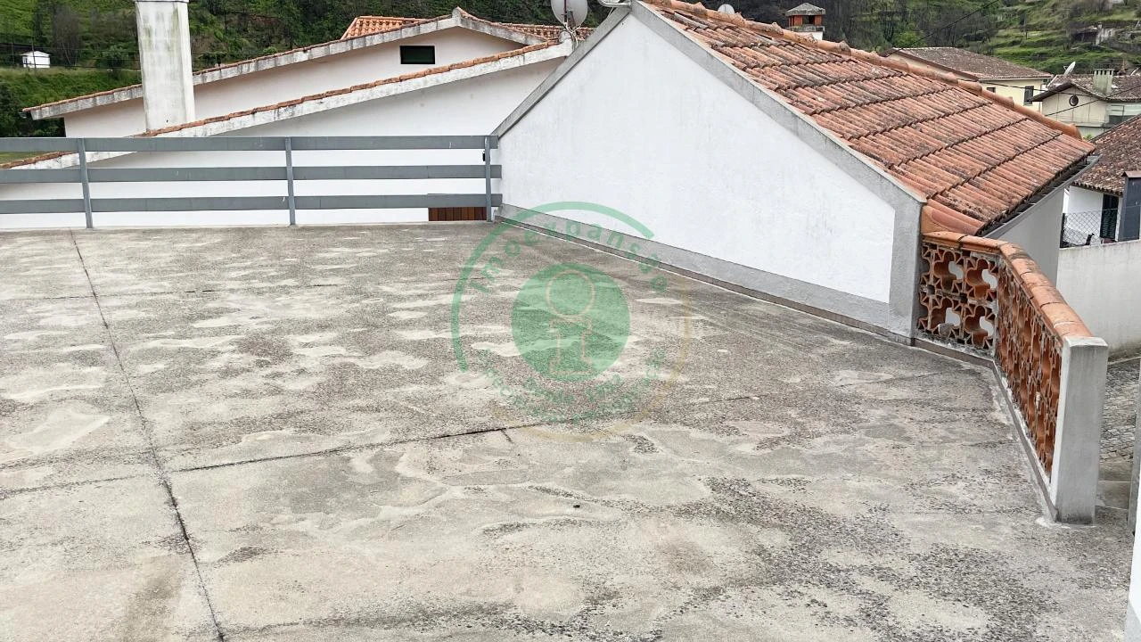 Moradia T1 para Venda em Pomares Foto 19