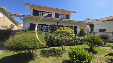 Moradia T5 para Venda em Ílhavo (São Salvador)