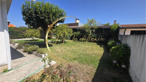 Moradia T5 para Venda em Ílhavo (São Salvador)
