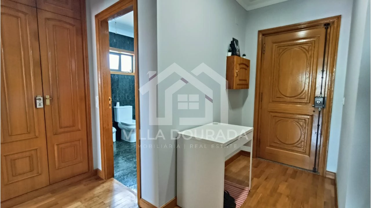 Apartamento T1 para Arrendamento em São Mamede de Infesta e Senhora da Hora Foto 13