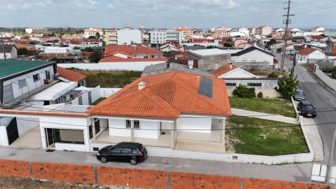 Moradia T3 para Venda em Pataias e Martingança