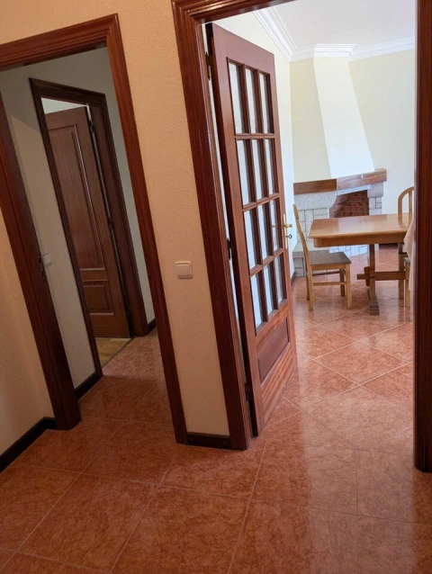 Apartamento T2 para Venda em Vila e Roussas