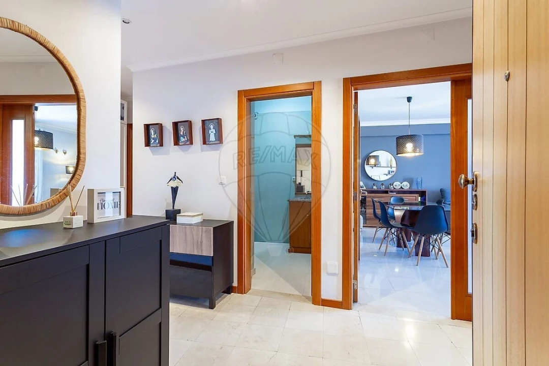 Apartamento T2 para Venda em Odivelas Foto 8