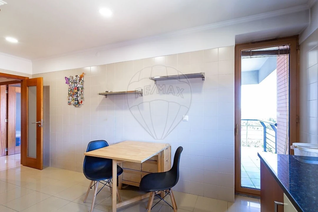 Apartamento T2 para Venda em Odivelas Foto 25