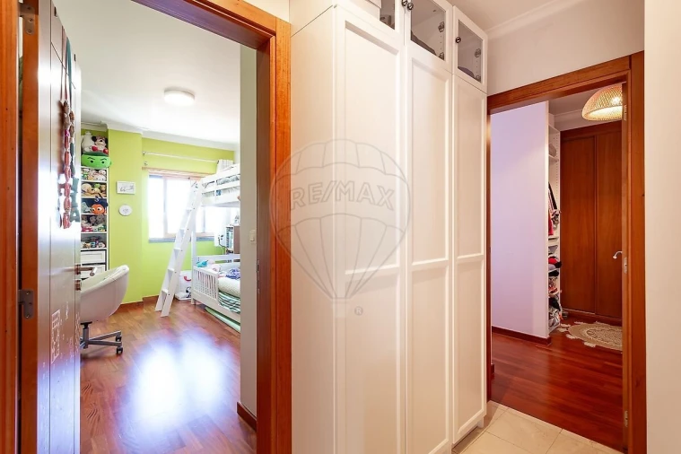 Apartamento T2 para Venda em Odivelas Foto 12