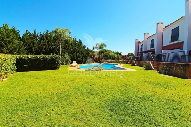 Moradia T2 para Venda em Guia Foto 6