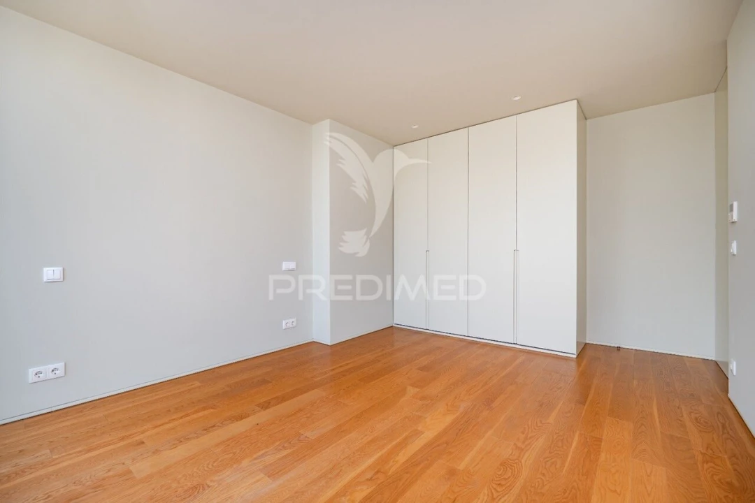 Apartamento T4 para Venda em Barcelinhos Foto 25