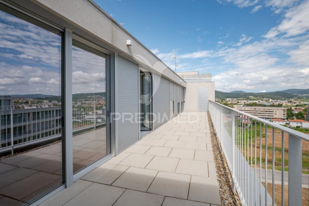 Apartamento T4 para Venda em Barcelinhos Foto 34