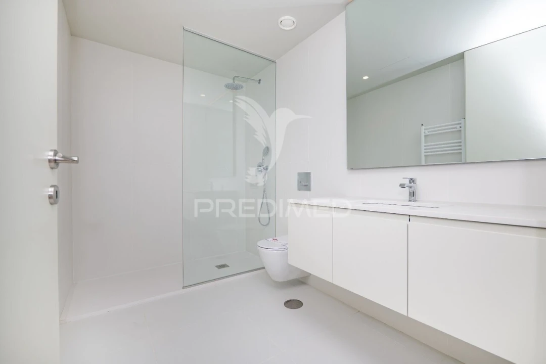 Apartamento T4 para Venda em Barcelinhos Foto 33