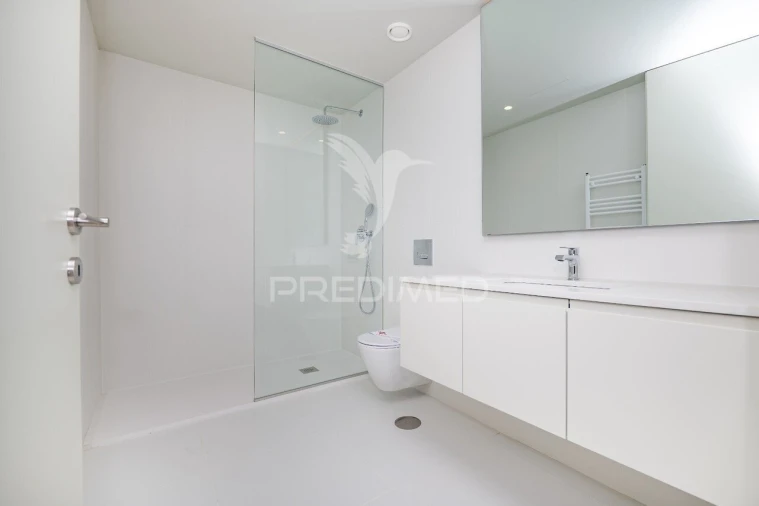 Apartamento T4 para Venda em Barcelinhos Foto 33