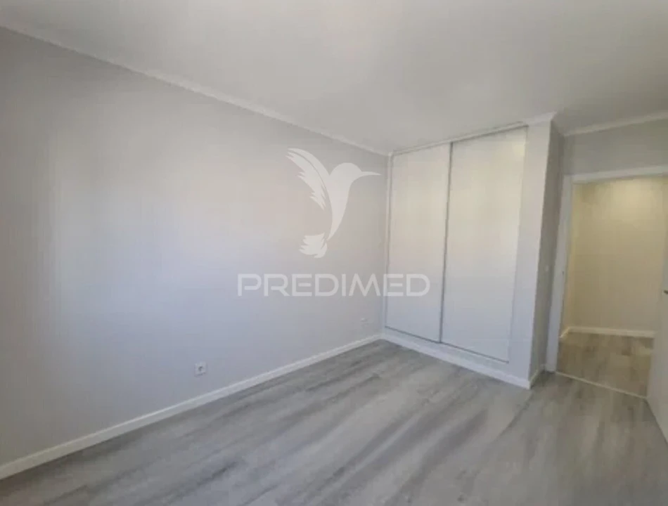 Apartamento T4 para Venda em Amora Foto 23